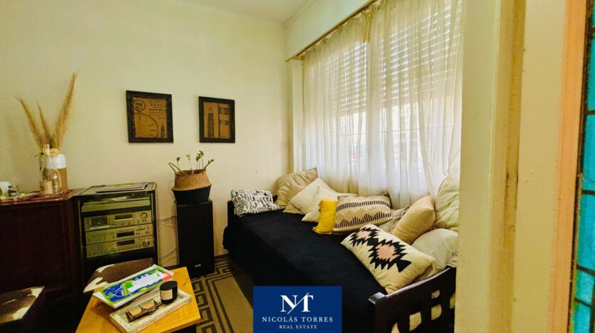 Venta De Casa En Punta Carretas, 4 Dormitorios Con Azotea Tríplex