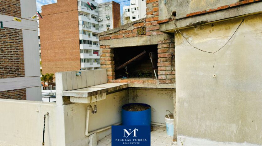 Venta De Casa En Punta Carretas, 4 Dormitorios Con Azotea Tríplex