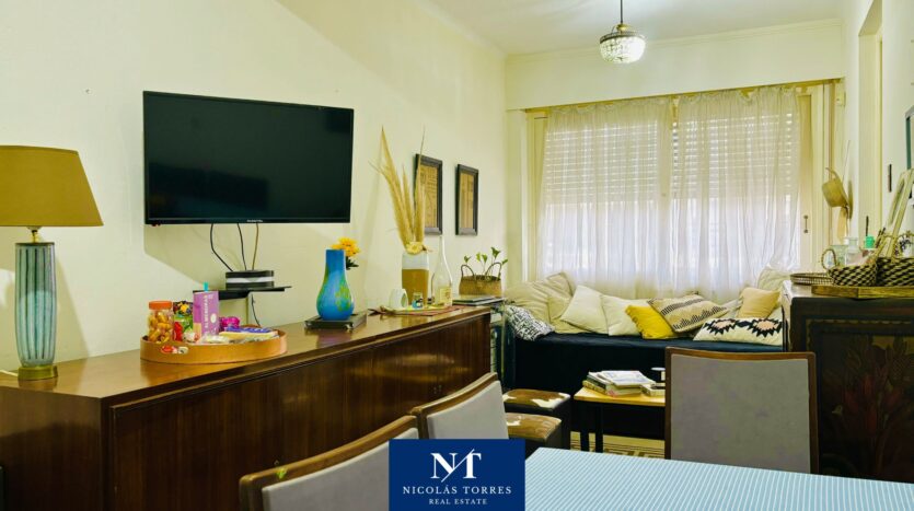 Venta De Casa En Punta Carretas, 4 Dormitorios Con Azotea Tríplex